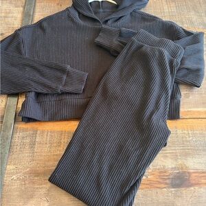 ALO Yoga muse set Black Ribbed Jumpsuit & Hoodie Set sz XXs/sm vguc